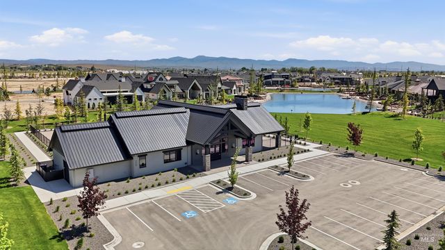 3720 N Templeton, Eagle, ID 83616