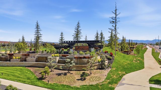 3720 N Templeton, Eagle, ID 83616
