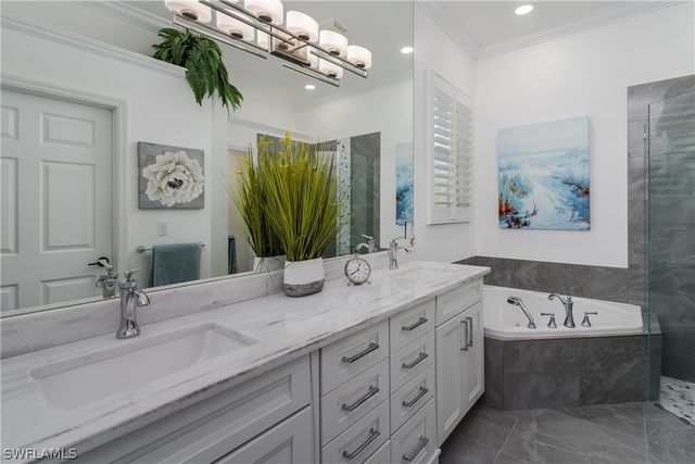 6495 Waverly Green WAY, Naples, FL 34110