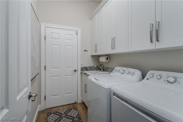 6495 Waverly Green WAY, Naples, FL 34110