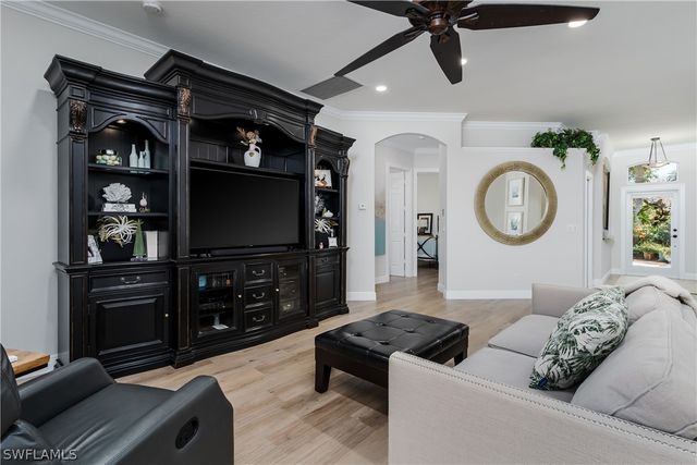 6495 Waverly Green WAY, Naples, FL 34110