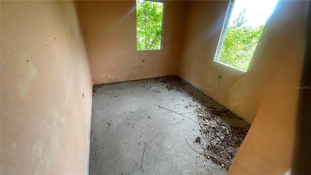 908 st BARRIO TEJAS, Yabucoa, PR 00767