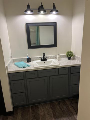 2281 BELIN DR, Memphis, TN 38133