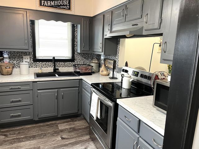 2281 BELIN DR, Memphis, TN 38133