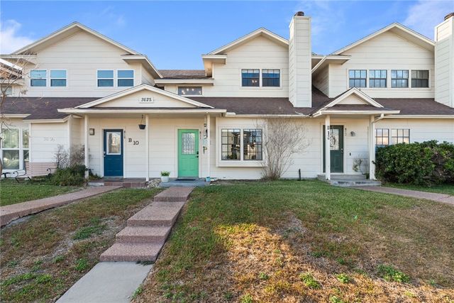 3025 Quail Springs Dr B-11, Corpus Christi, TX 78414