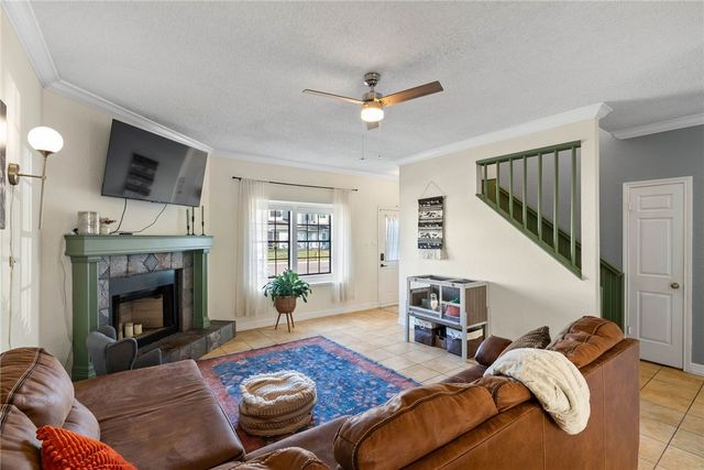 3025 Quail Springs Dr B-11, Corpus Christi, TX 78414