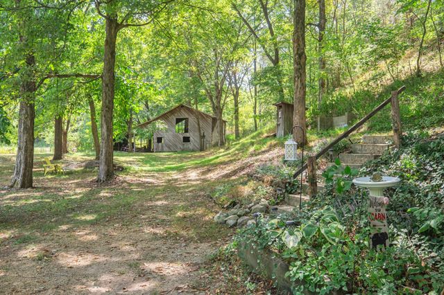 1155 Russell Creek Rd, Centerville, TN 37033