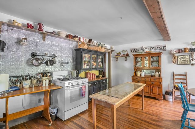 1155 Russell Creek Rd, Centerville, TN 37033