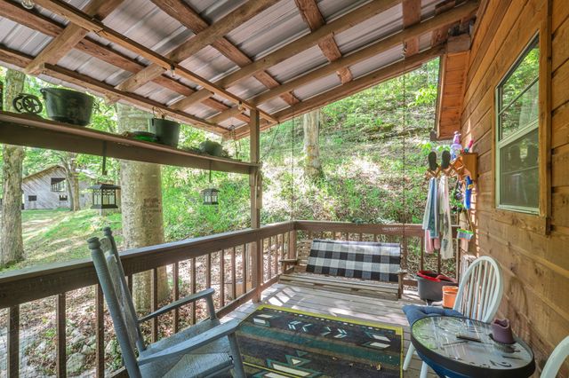 1155 Russell Creek Rd, Centerville, TN 37033