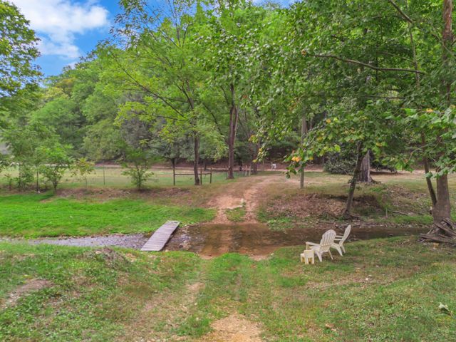 1155 Russell Creek Rd, Centerville, TN 37033