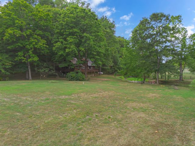 1155 Russell Creek Rd, Centerville, TN 37033