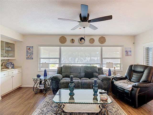 220 COLLEGE GROVE CIRCLE NE, Winter Haven, FL 33881