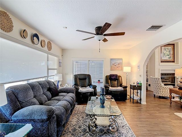 220 COLLEGE GROVE CIRCLE NE, Winter Haven, FL 33881