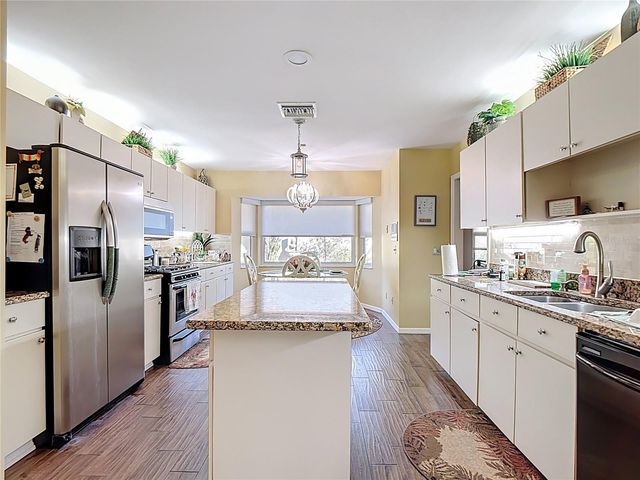 220 COLLEGE GROVE CIRCLE NE, Winter Haven, FL 33881