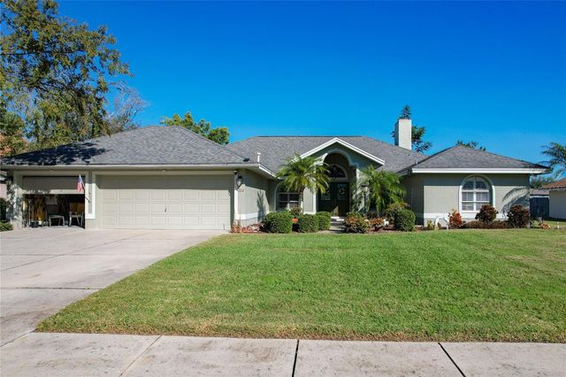 220 COLLEGE GROVE CIRCLE NE, Winter Haven, FL 33881