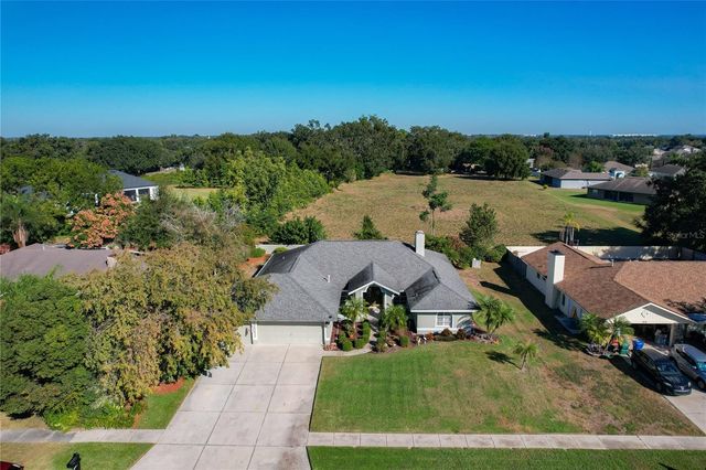 220 COLLEGE GROVE CIRCLE NE, Winter Haven, FL 33881