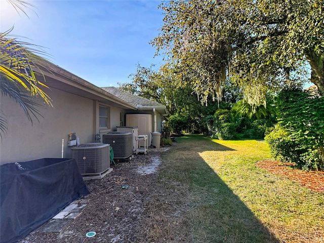 220 COLLEGE GROVE CIRCLE NE, Winter Haven, FL 33881