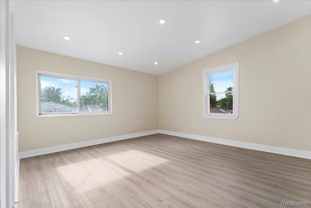 16171 Glastonbury Road, Detroit, MI 48219