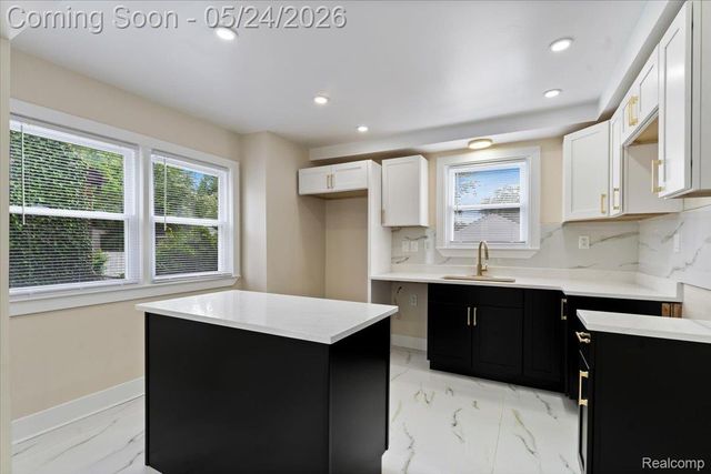 16171 Glastonbury Road, Detroit, MI 48219
