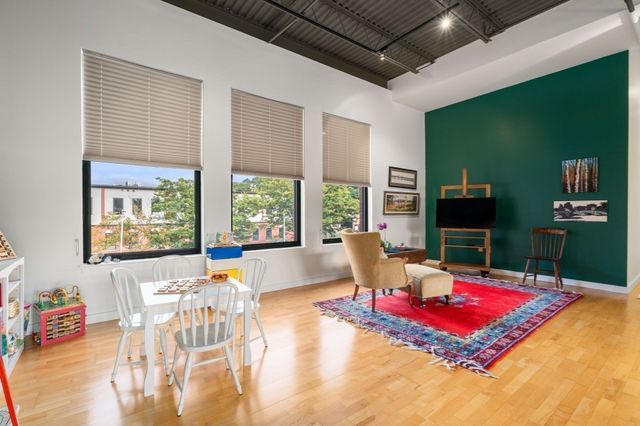 1 Envelope Terrace 211, Worcester, MA 01604