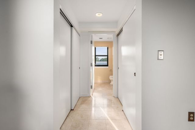 1 Envelope Terrace 211, Worcester, MA 01604