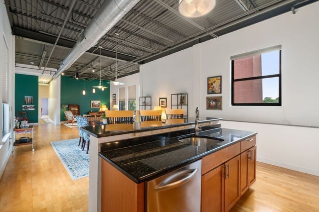 1 Envelope Terrace 211, Worcester, MA 01604