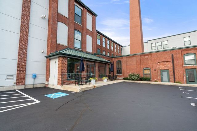 1 Envelope Terrace 211, Worcester, MA 01604