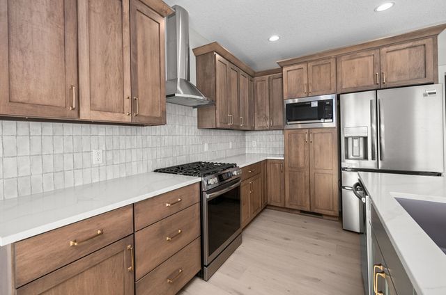 324 Linda Lane, Riverdale, IA 52722