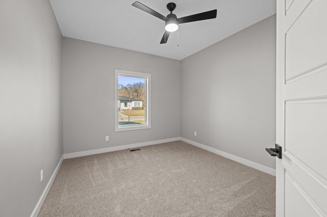 324 Linda Lane, Riverdale, IA 52722