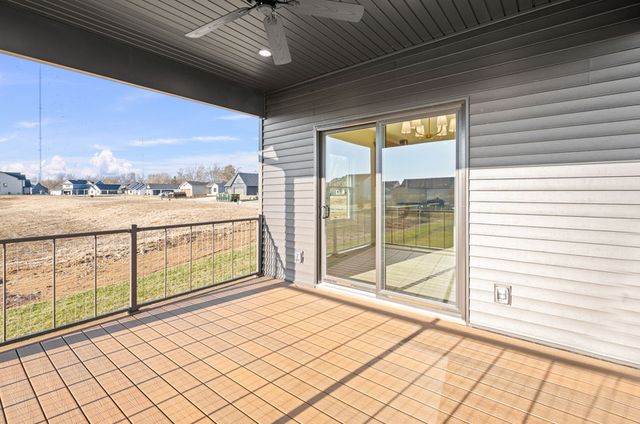 324 Linda Lane, Riverdale, IA 52722