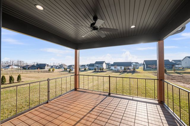 324 Linda Lane, Riverdale, IA 52722