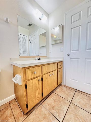 17405 E Carnegie CIR 405, Fort Myers, FL 33967