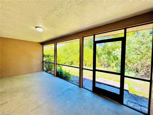 17405 E Carnegie CIR 405, Fort Myers, FL 33967