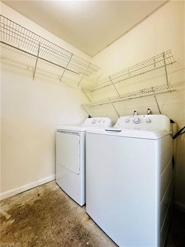 17405 E Carnegie CIR 405, Fort Myers, FL 33967