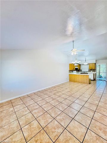 17405 E Carnegie CIR 405, Fort Myers, FL 33967