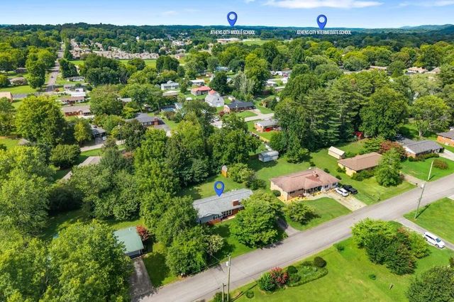 1234 Millard Street, Athens, TN 37303