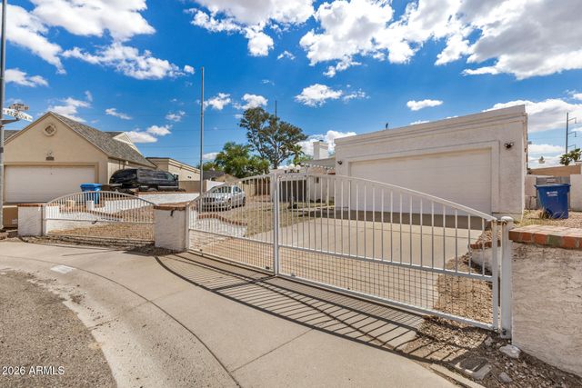 1067 E SEQUOIA Drive, Phoenix, AZ 85024