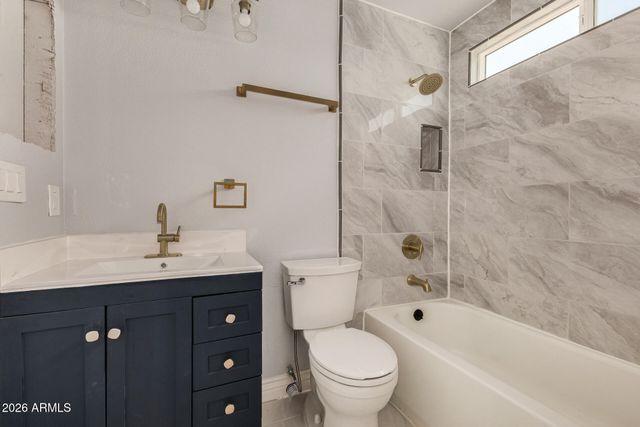 1067 E SEQUOIA Drive, Phoenix, AZ 85024