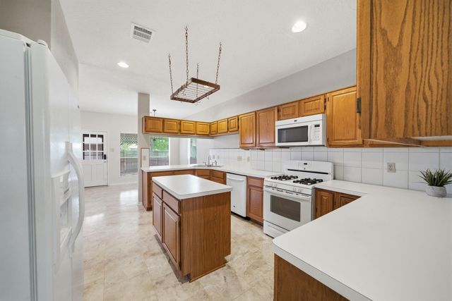 2255 Broadlawn Drive, Houston, TX 77058