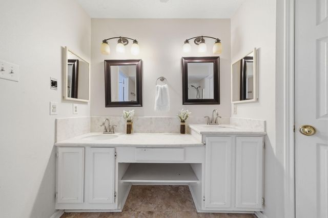2255 Broadlawn Drive, Houston, TX 77058