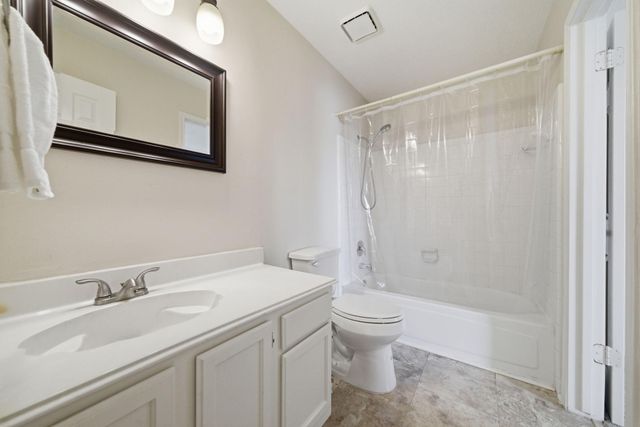 2255 Broadlawn Drive, Houston, TX 77058