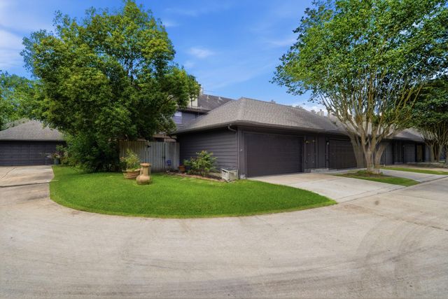 2255 Broadlawn Drive, Houston, TX 77058