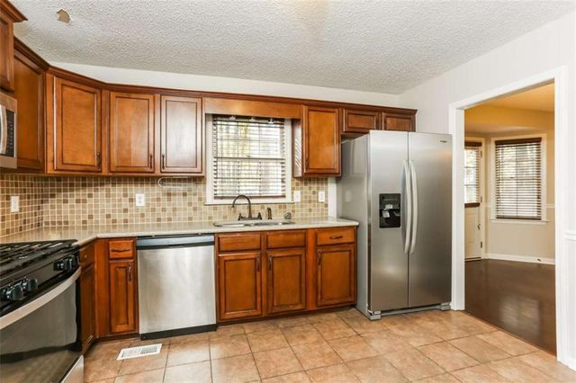 654 Ladora Drive, Dallas, GA 30157
