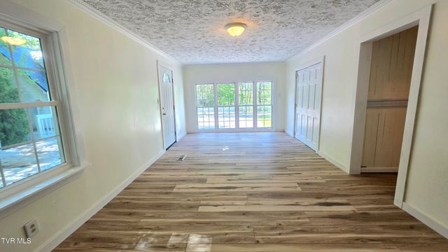 5558 Paramont Road, Wise, VA 24293