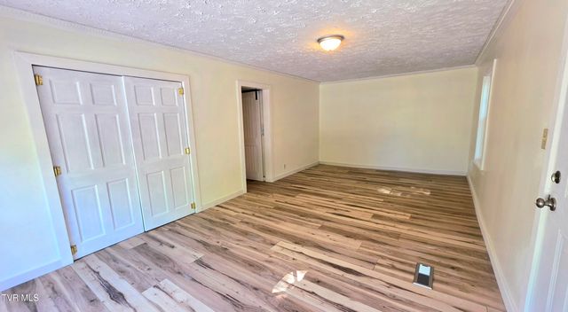 5558 Paramont Road, Wise, VA 24293