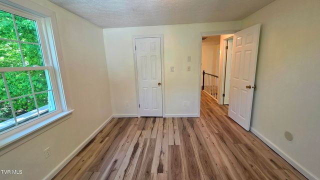 5558 Paramont Road, Wise, VA 24293