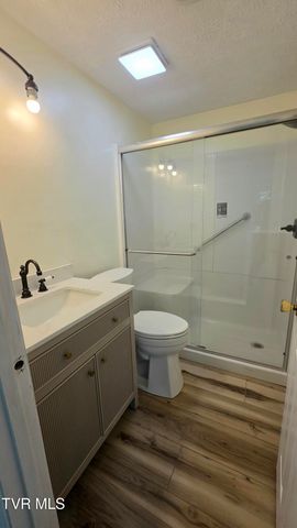 5558 Paramont Road, Wise, VA 24293