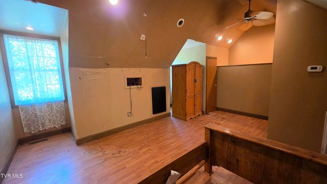 5558 Paramont Road, Wise, VA 24293