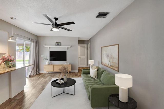 625 Sunshine Drive, Delray Beach, FL 33444