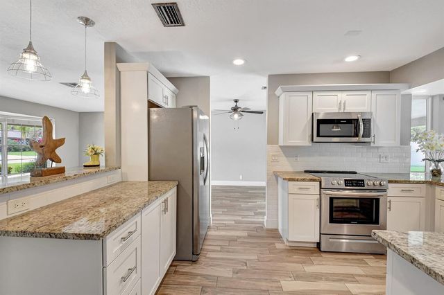 625 Sunshine Drive, Delray Beach, FL 33444